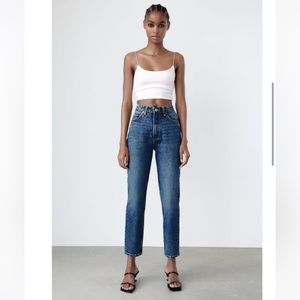 Zara Mom Fit Jeans Size 29 (US 8)